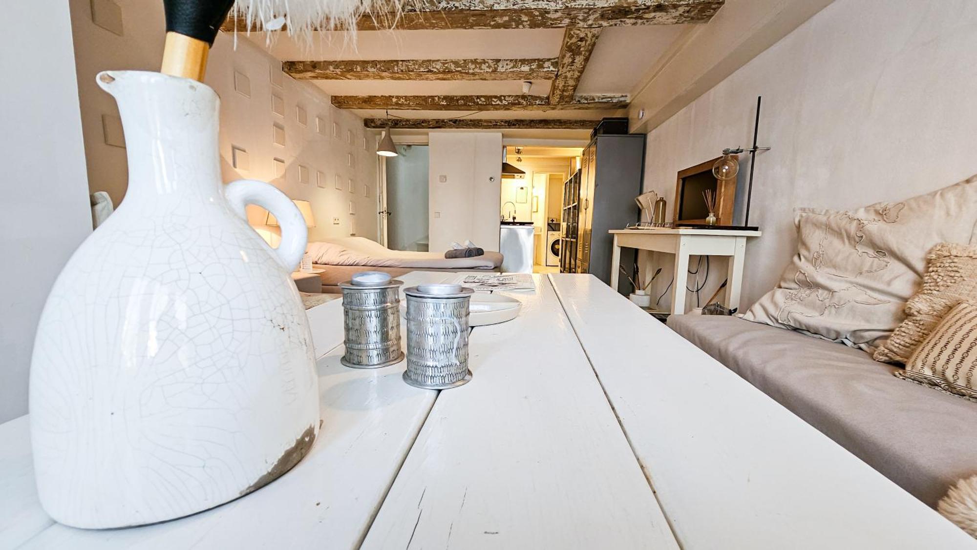 The White Wilde - Studio In A Historic Canalhouse From 1799 Amszterdam Kültér fotó